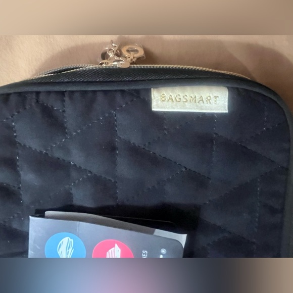 Bagsmart Brand Travel Bag, NWT - Picture 2 of 10